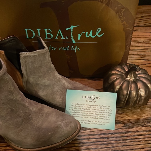 Diba True Stop by booties - Picture 2 of 9